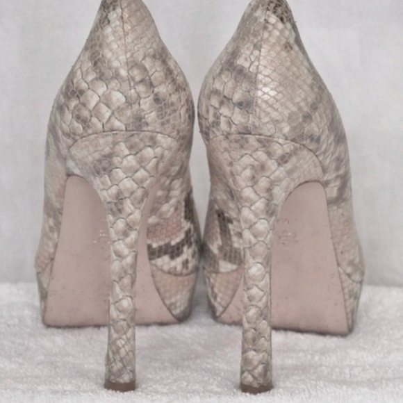 Python Heels You should not Jump Rope In - Picture 4 of 8